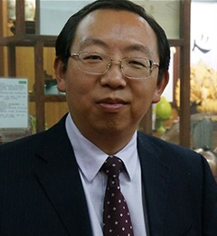 吴梓境博士.png